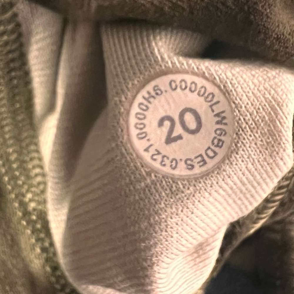 NWOT / Lululemon Align High-Rise Crop 21" - Picture 8 of 8